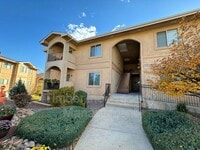 Building Photo - 1570 Little Bear Crk