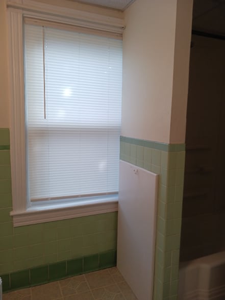 Building Photo - 2558 Lititz Pike