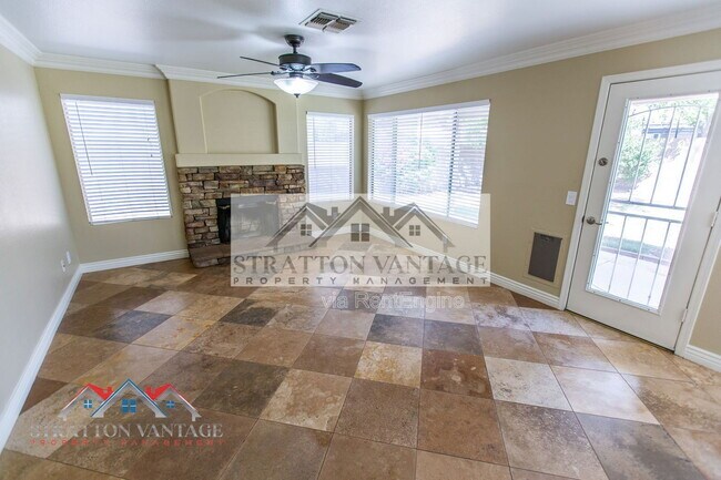 Building Photo - 7420 W Los Gatos Dr