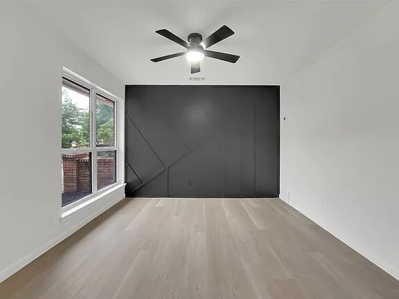 Building Photo - 4032 Aragon Dr