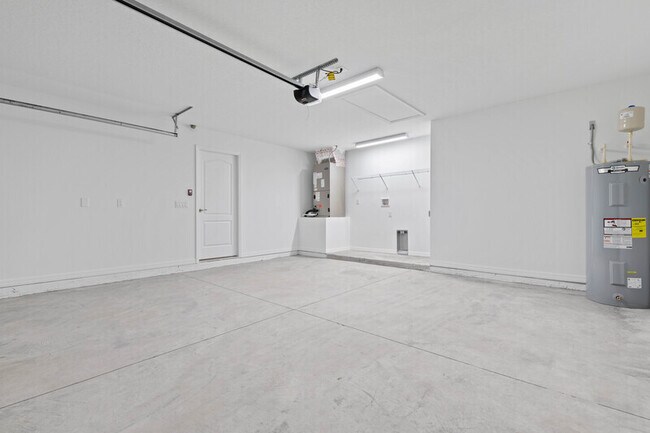 Building Photo - 5 Seabury Pl