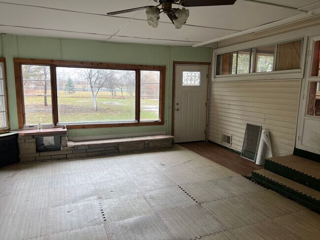 Building Photo - 69 Leroy Street