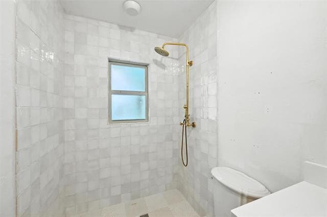 Building Photo - 528 Nomas St