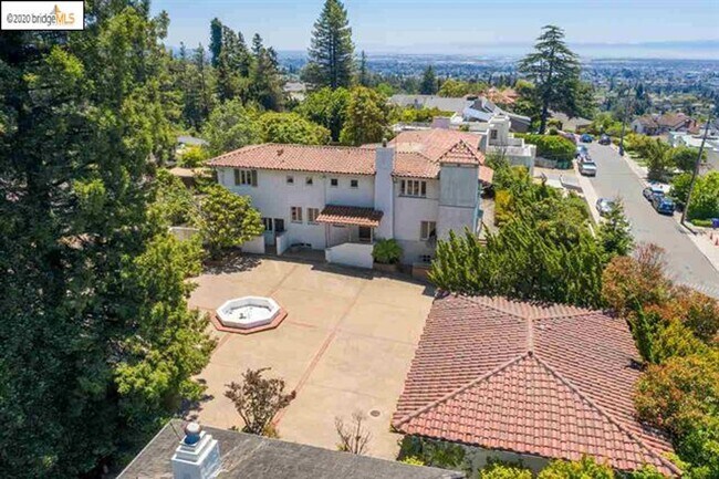 Building Photo - Luxury Upper Piedmont Estate