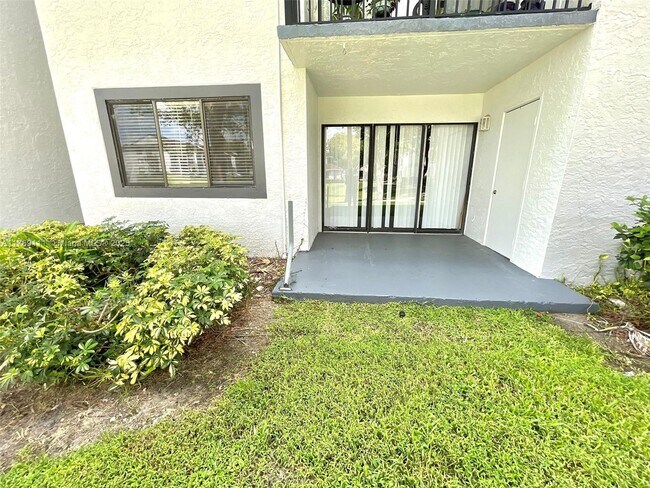 Building Photo - 9122 W Atlantic Blvd