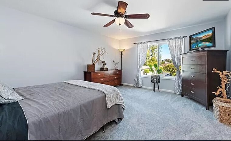 Building Photo - 3201 Via Pescado