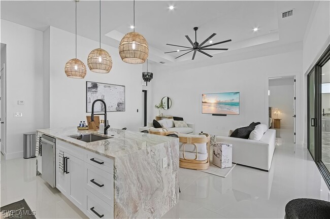 Building Photo - 1923 SW 27th Terrace