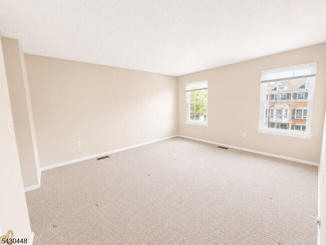 Building Photo - 774 Sassafras Ct