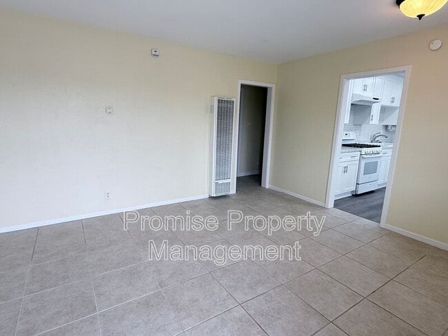 Building Photo - 1601 Walton St