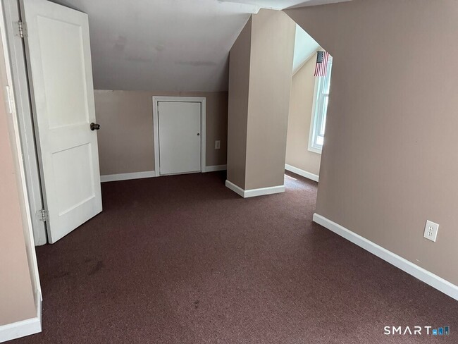 Building Photo - 1507 Woodtick Rd