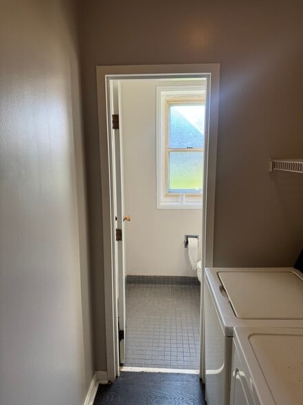 Laundry Area - 1905 Magellan Ct