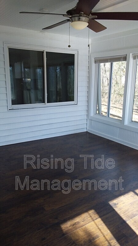 Building Photo - 3211 Churchview Way