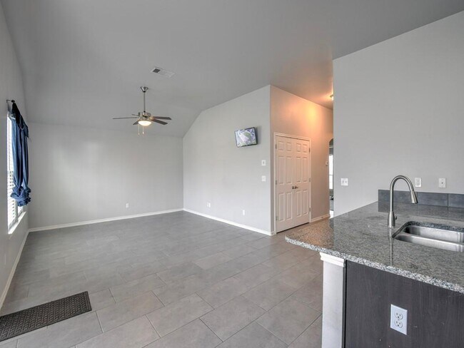 Building Photo - 3635 WL Breeding Dr
