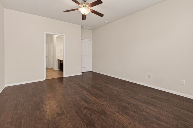 Building Photo - 24914 Diamond Ranch Dr