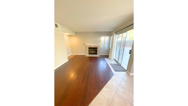 Building Photo - Temecula Pool Home - 4 Bed | 2.5 Bath