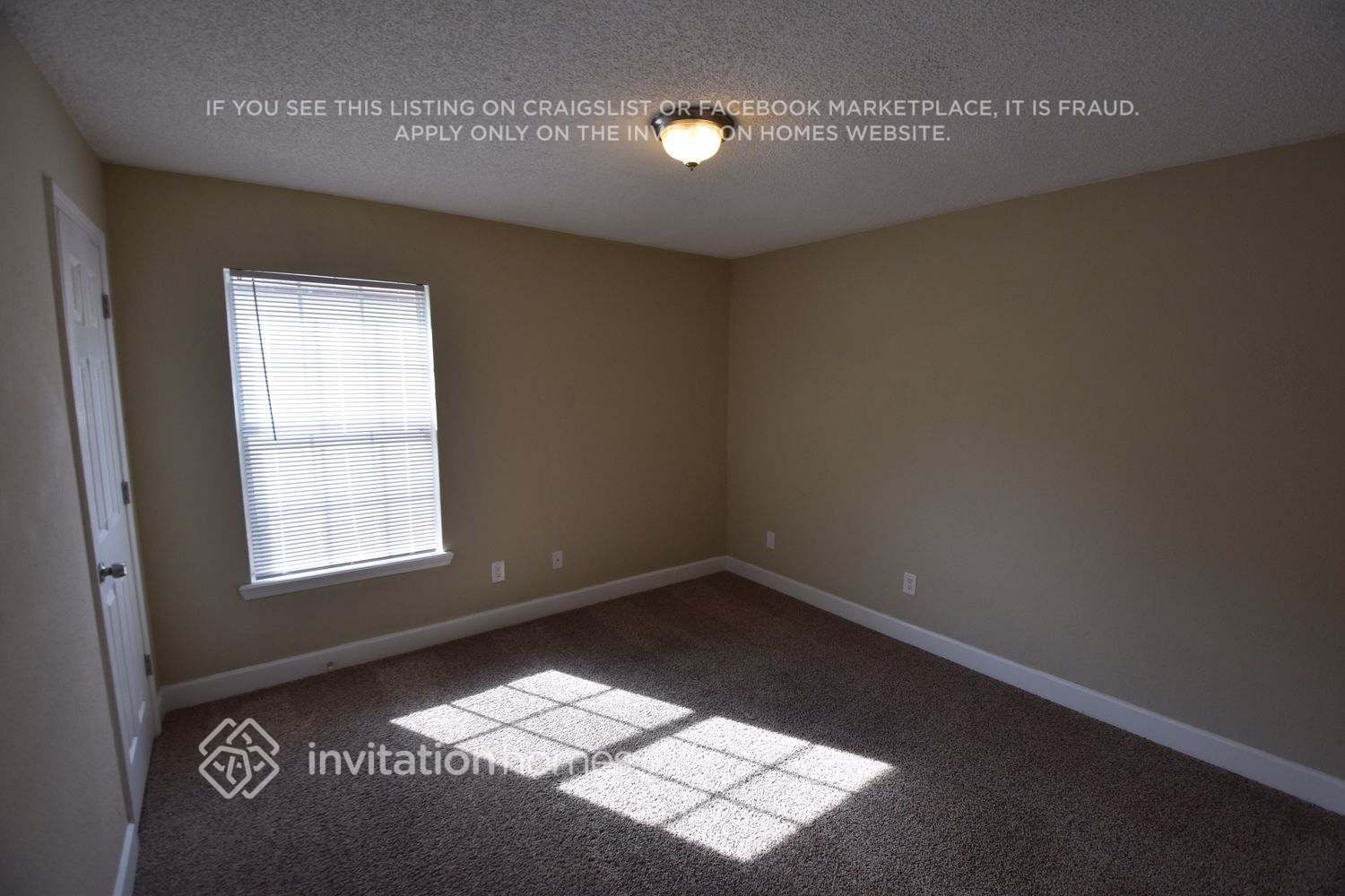 Building Photo - 1649 Ashmore Green Dr