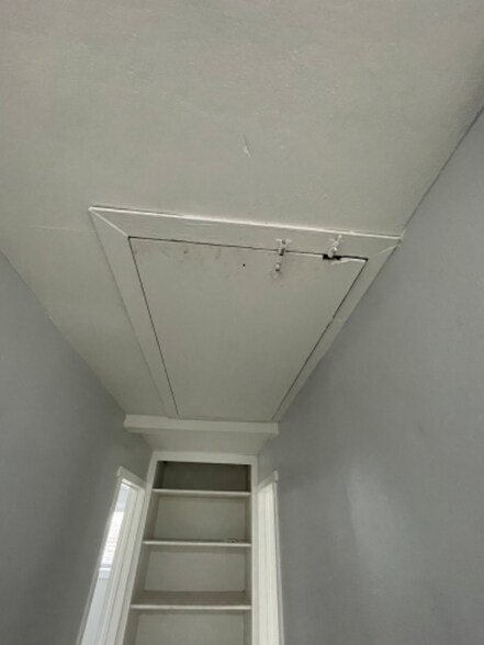 Building Photo - 6107 99th St SW