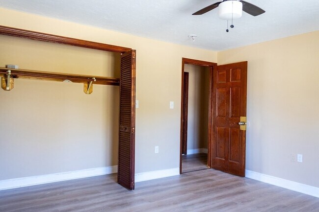Building Photo - 37 Blendall St