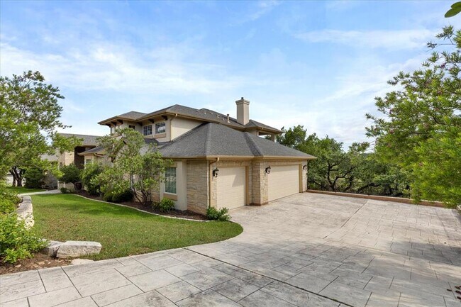 Building Photo - 8600 Bluegrass Dr