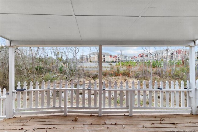 Building Photo - 1716 Valley Ridge Dr