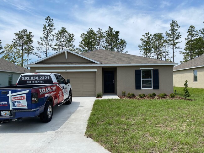 Primary Photo - - Desirable Lake Diamond Subdivision 4/2/2...