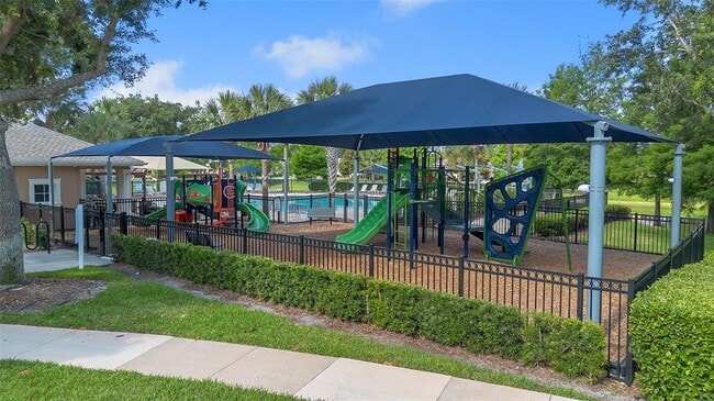 Building Photo - 12702 Salomon Cove Dr