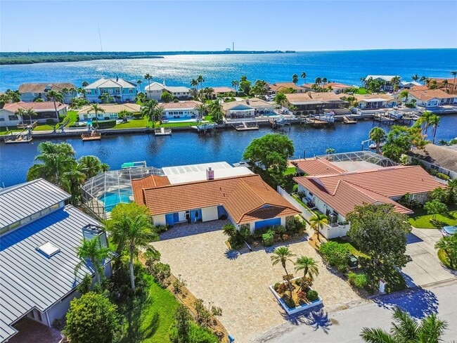 Building Photo - 5050 Porpoise Pl