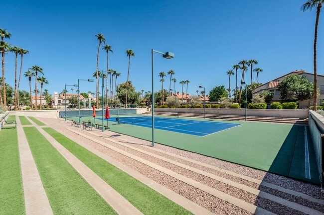 Building Photo - Fully Remodeled 2-Bedroom Condo at the Scottsdale Racquet Club!