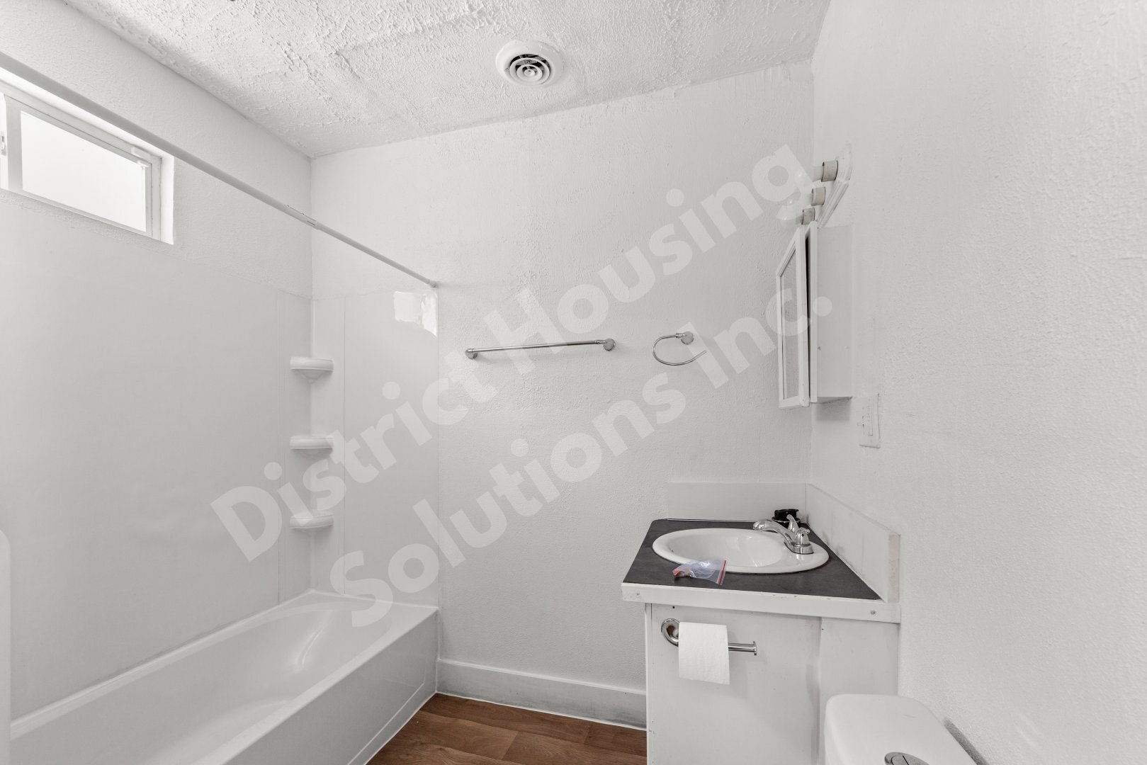 Building Photo - 8302 Sowinski Ave