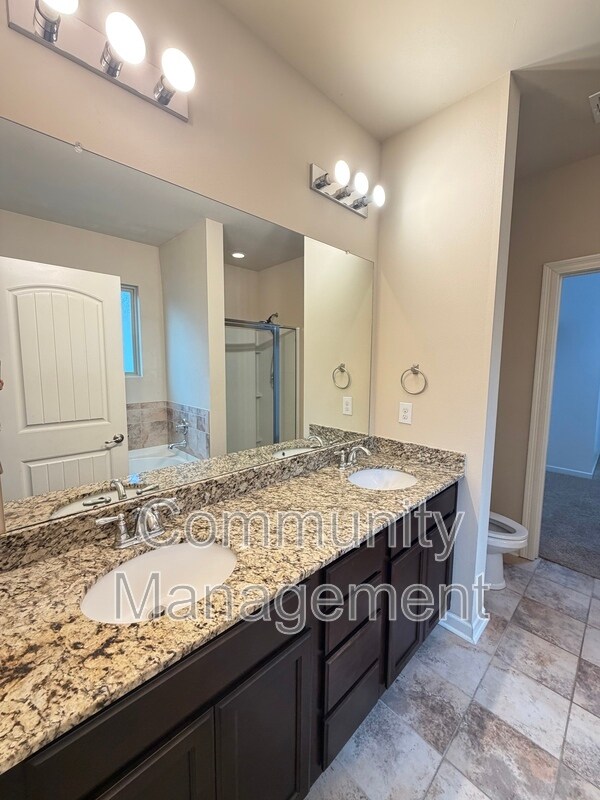 Building Photo - 1415 Granby Dr