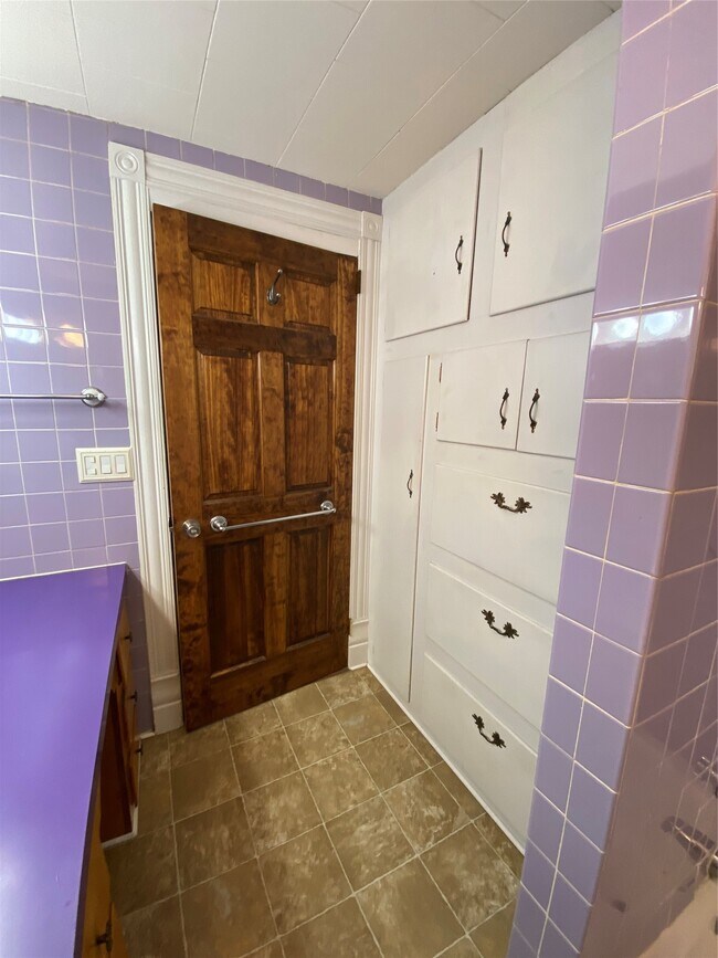 Building Photo - 147 Murray St