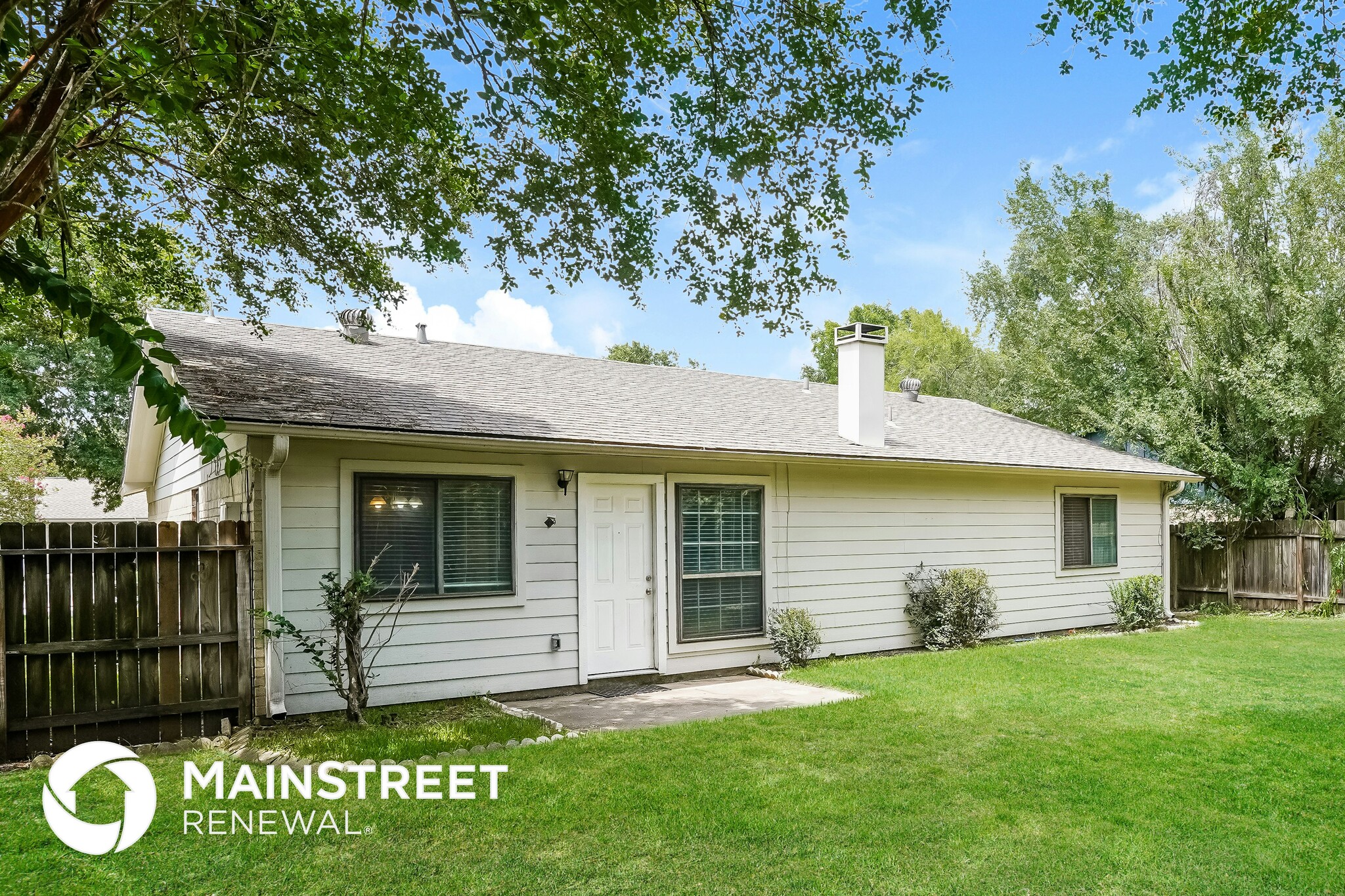 Building Photo - 22511 Leedstown Ln
