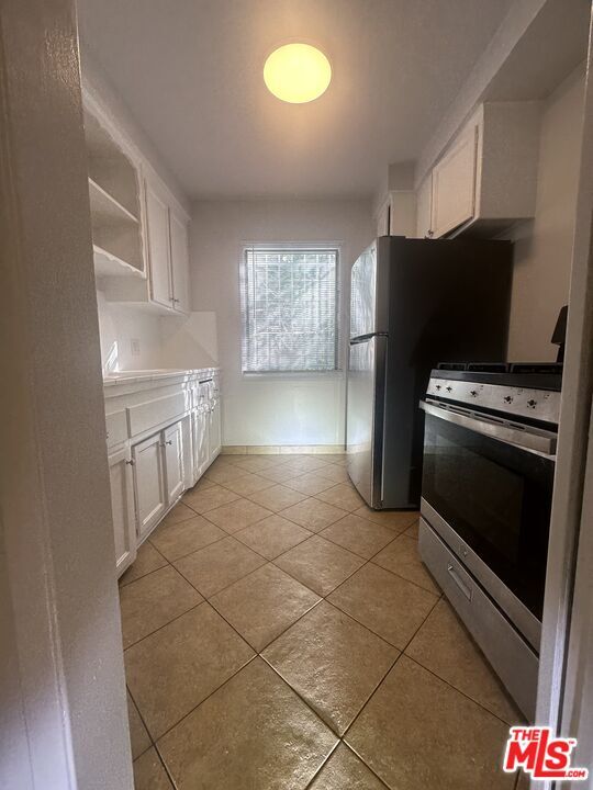 Building Photo - 8360 Blackburn Ave