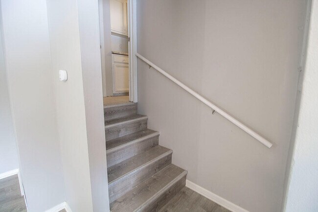 Building Photo - 4242 Santa Barbara