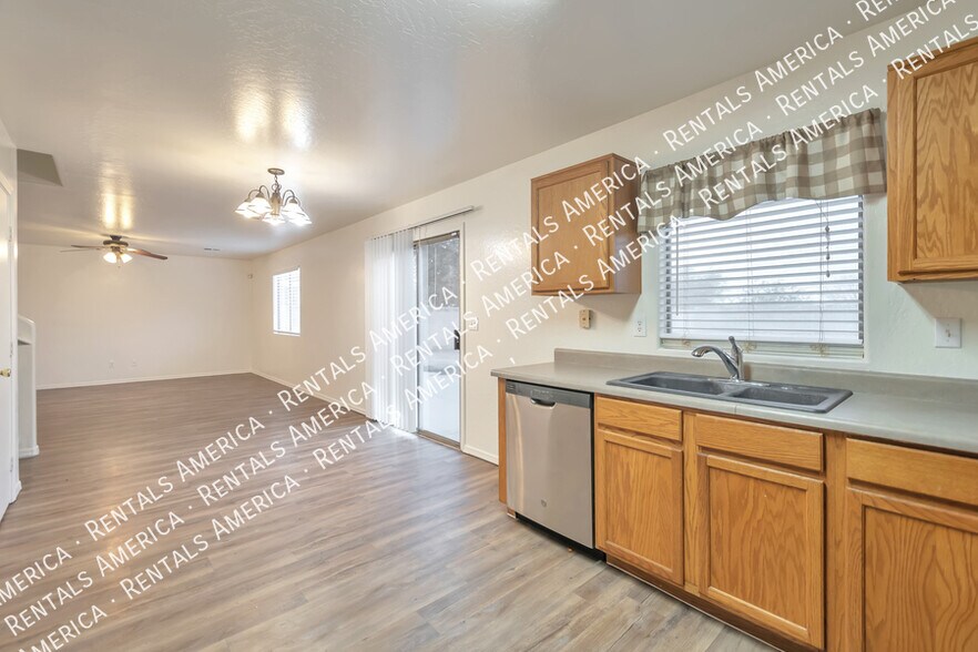 Building Photo - 40336 N PRZEWALSKI St