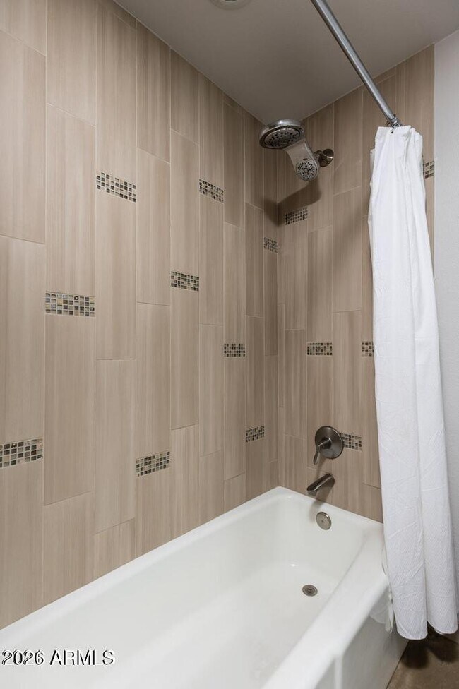 Building Photo - 5225 N 83rd Pl