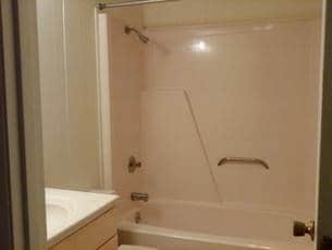 Building Photo - 221-225 Southridge Rd