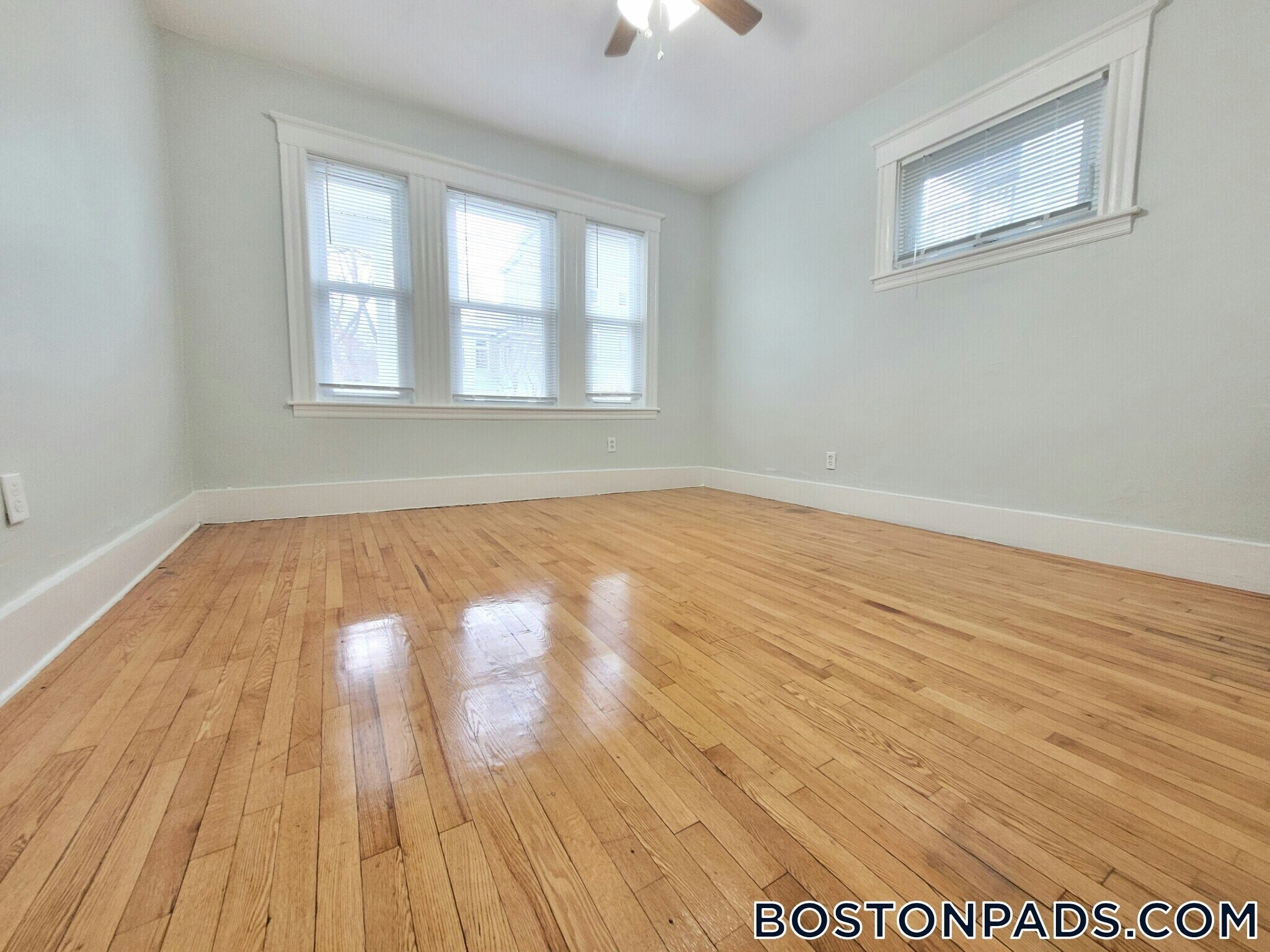 Building Photo - 17 Wachusett St