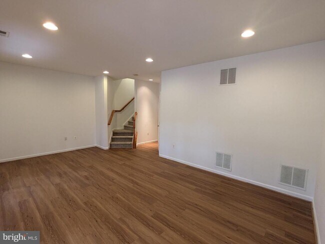 Building Photo - 5607 Faircloth Ct