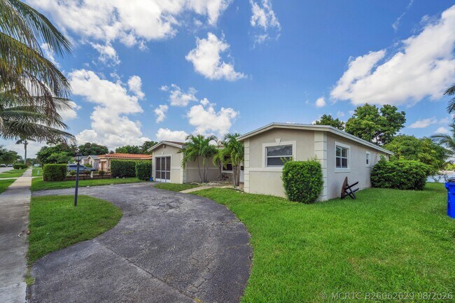 Building Photo - 4921 NW 39th St