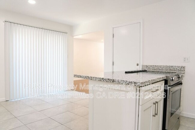 Building Photo - 10095 Nebula Way