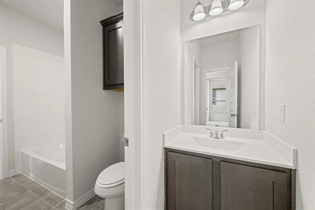 Building Photo - 402 Saddle Ln