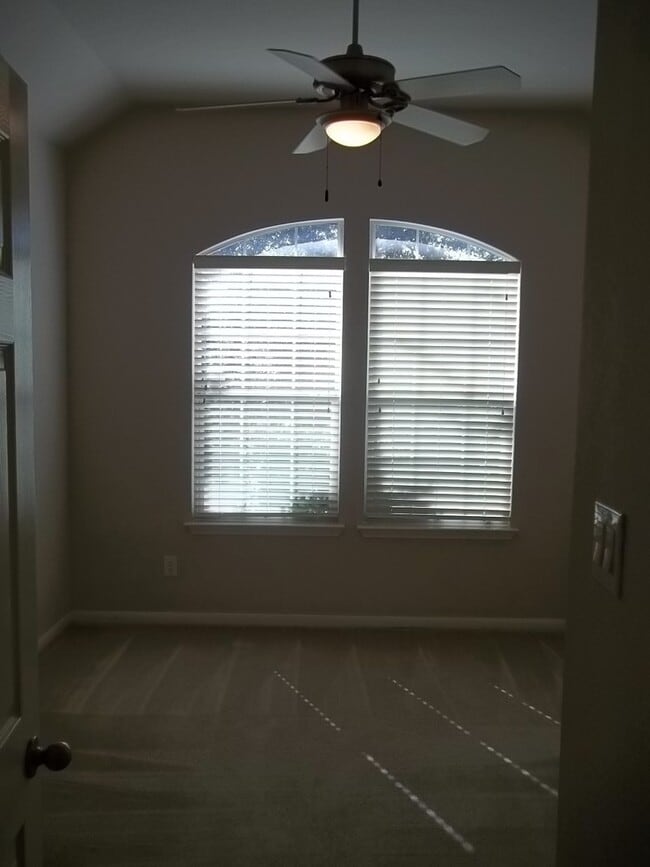 Building Photo - Beautiful home in Stone Oak area!