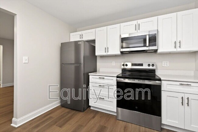 Building Photo - 405 Home Ave