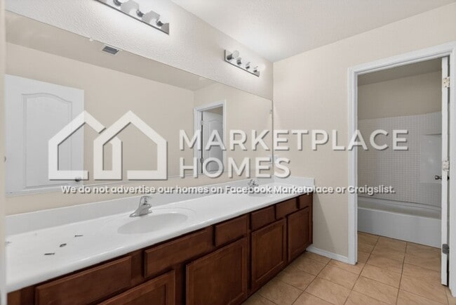 Building Photo - 9808 Farinosa Ave SW