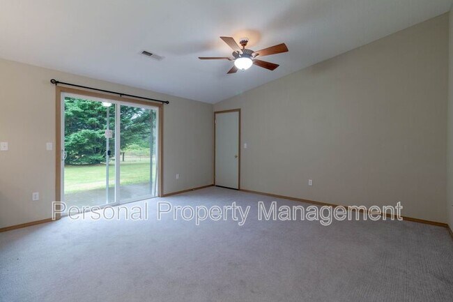 Building Photo - 1312 SE 352nd Ave