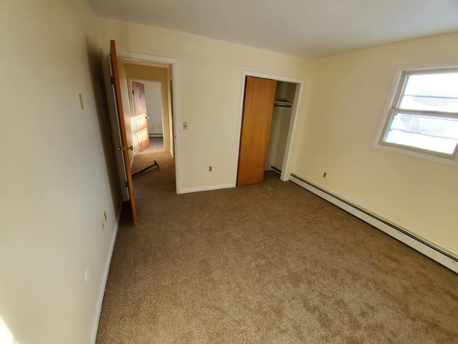 Building Photo - 148 Colchester Rd