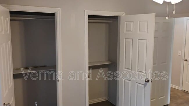 Building Photo - 281 Graystone Cir