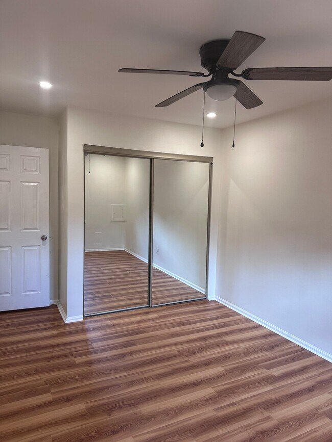 Building Photo - 7 Wisina Ct