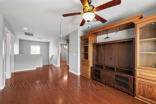 Building Photo - Spacious 4 Bed + Loft Home with 3-Car Garage in Lake Elsinore